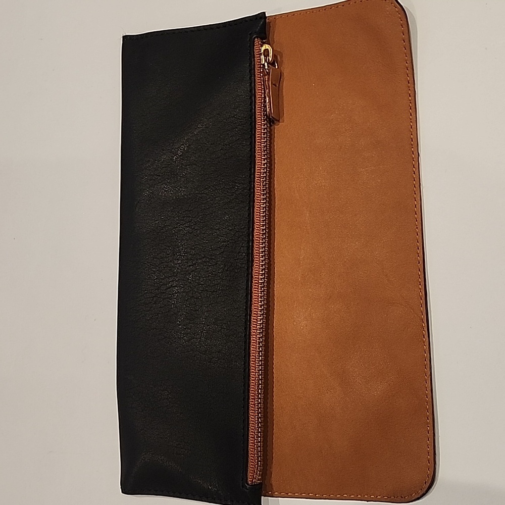 NEVER WORN Minor History Saddle and Black Reversible Leather Clutch